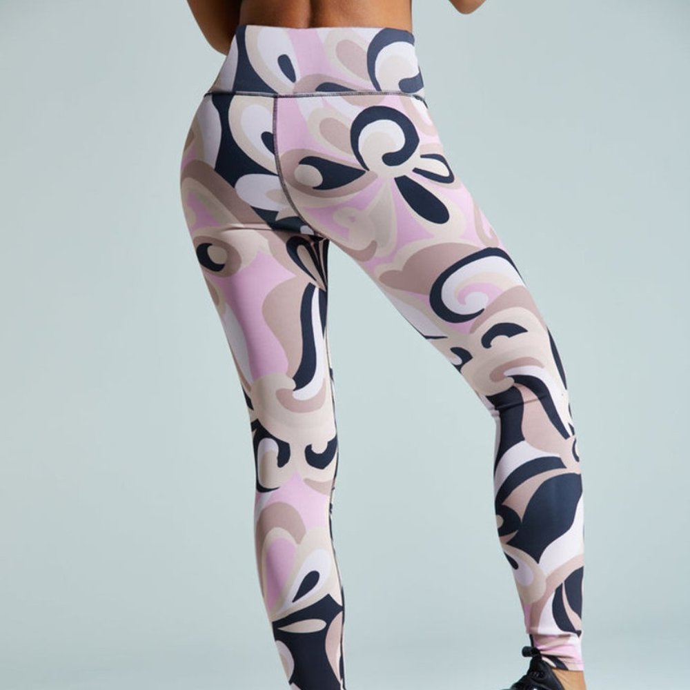 Noli Yoga swirl leggings